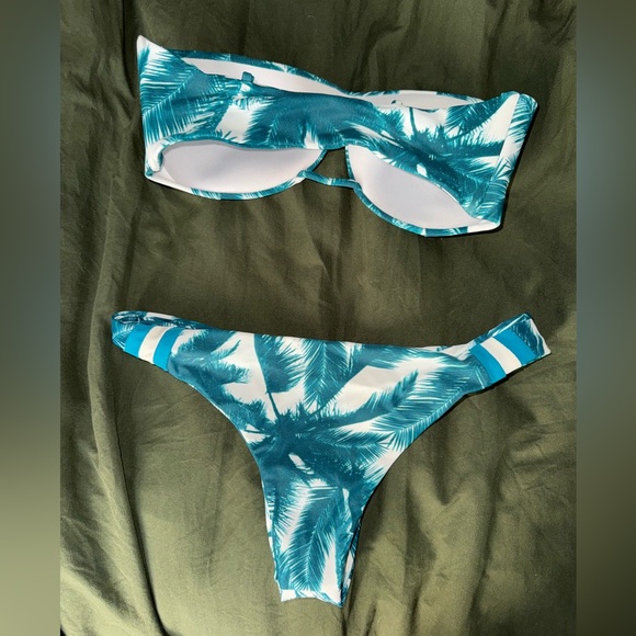 Mikoh Bikini Set - Picture 3 of 8